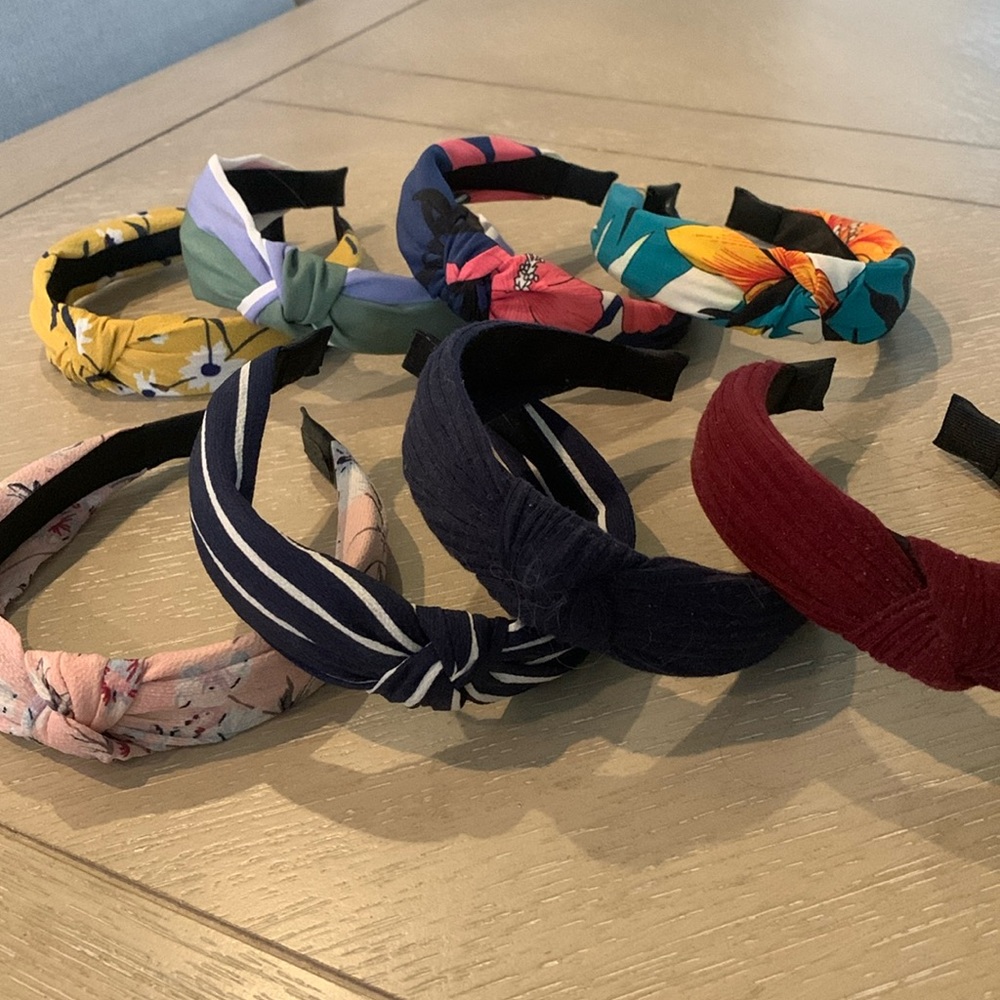 8 Fabric-covered headbands
